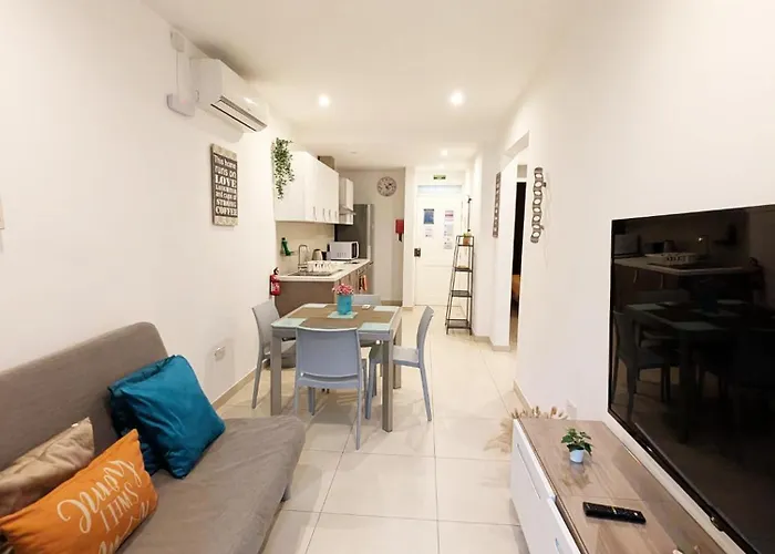 Modern 2br Superb Location Center Of St Julians