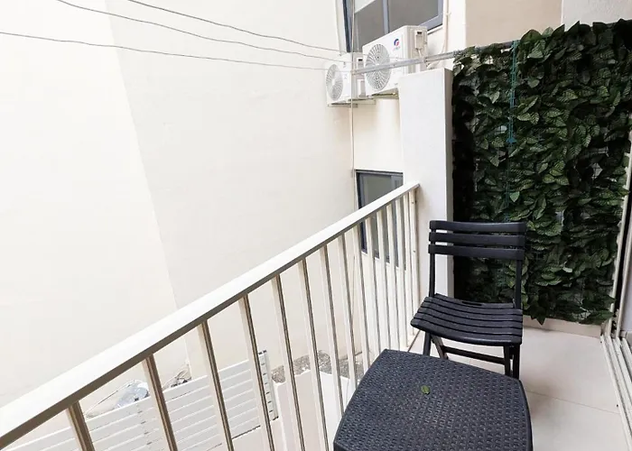 Modern 2br Superb Location Center Of St Julians Apartamento *