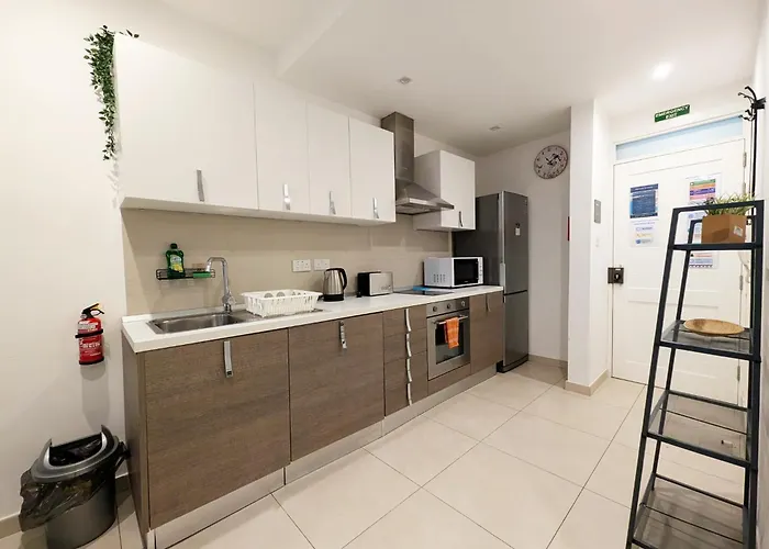 Modern 2br Superb Location Center Of St Julians