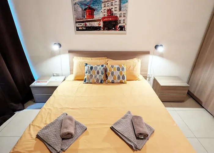 Modern 2br Superb Location Center Of St Julians Apartament St. Julian's